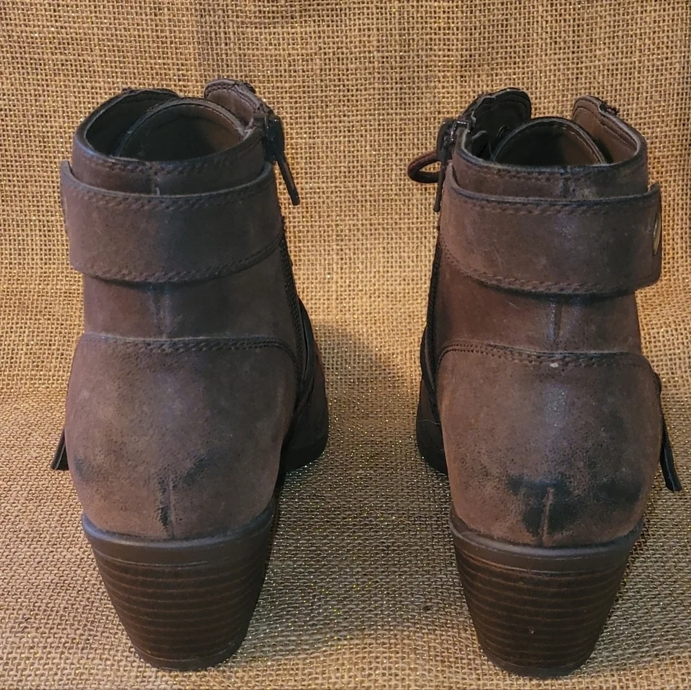 Madeline Women's Sz 8 Heeled Ankle Boot Side Zip Lace Up Buckle Strap Brown Faux - Picture 4 of 7